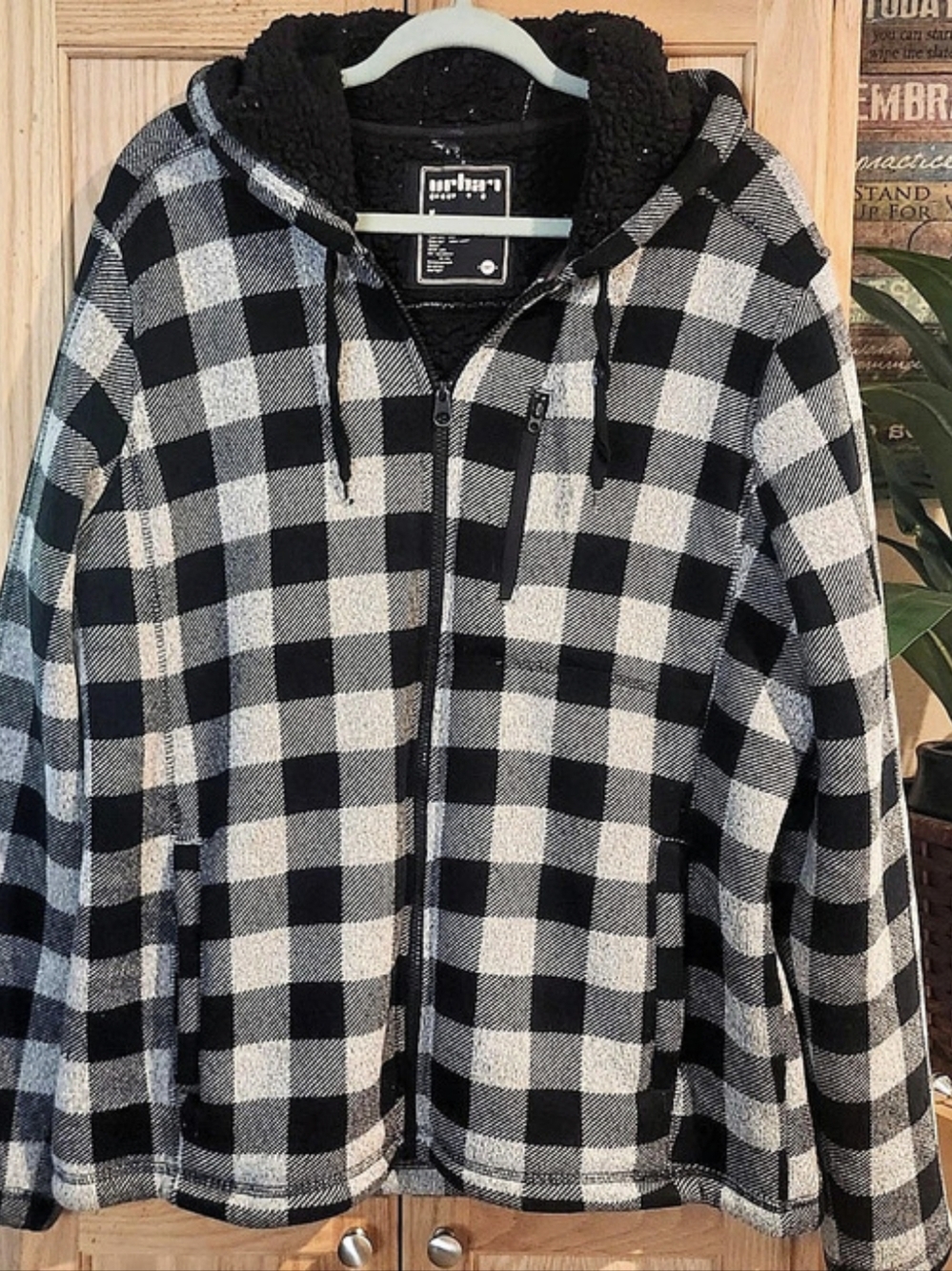 Urban pubblan Women's Checkered Teddy Jacket in Black & White